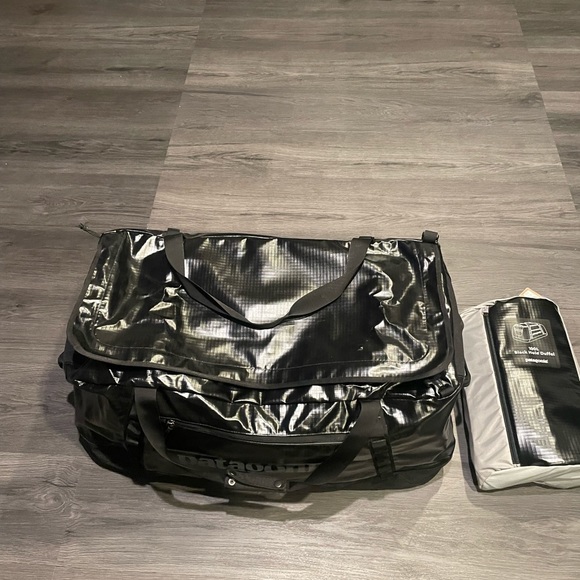 Patagonia duffel bag - Picture 3 of 3